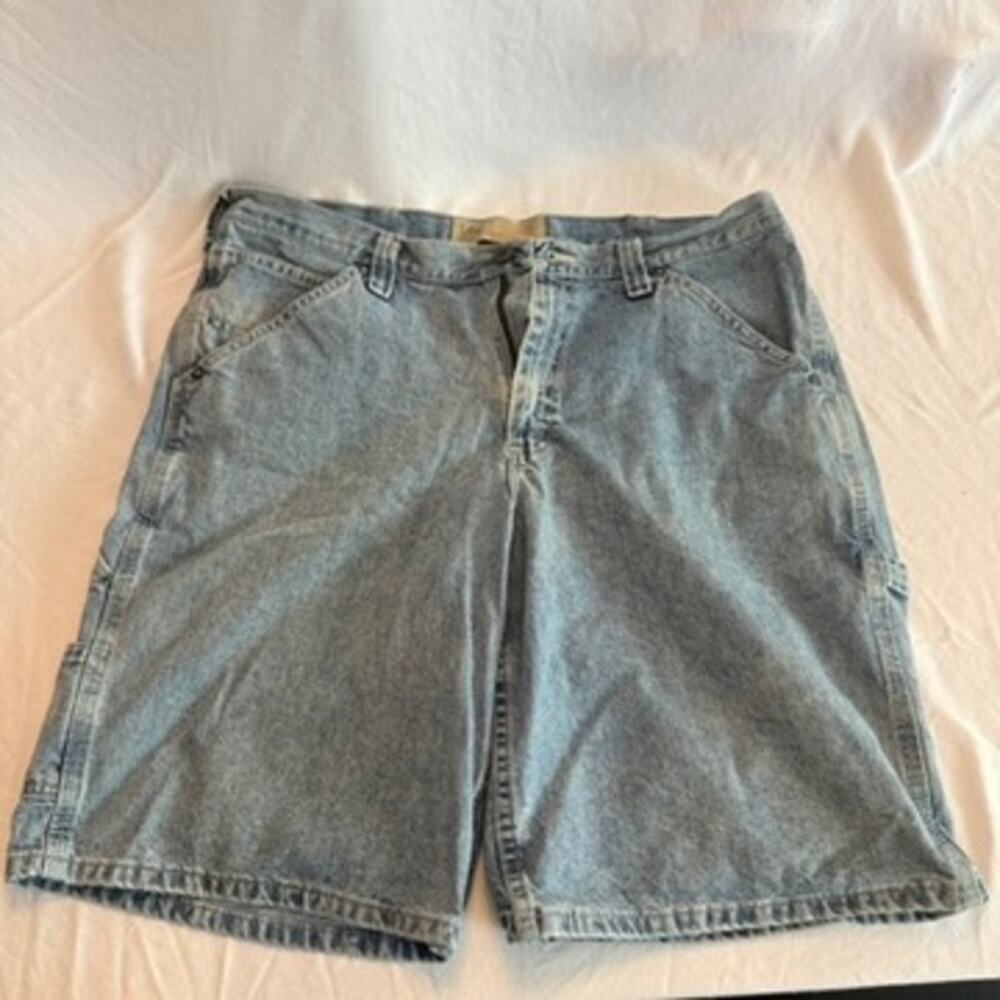 Vintage Lee carpenter jean denim shorts, size 36